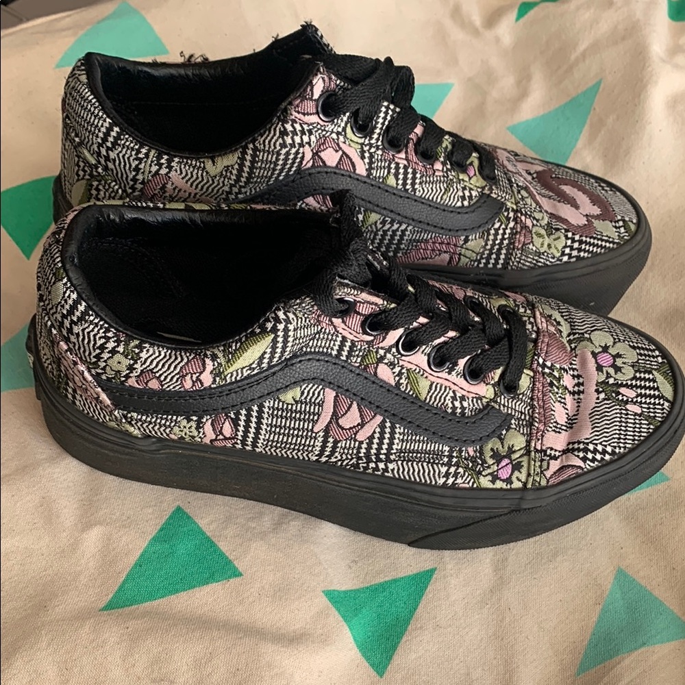 VANS Platform Old Skool Floral Patterned girls Sneakers
